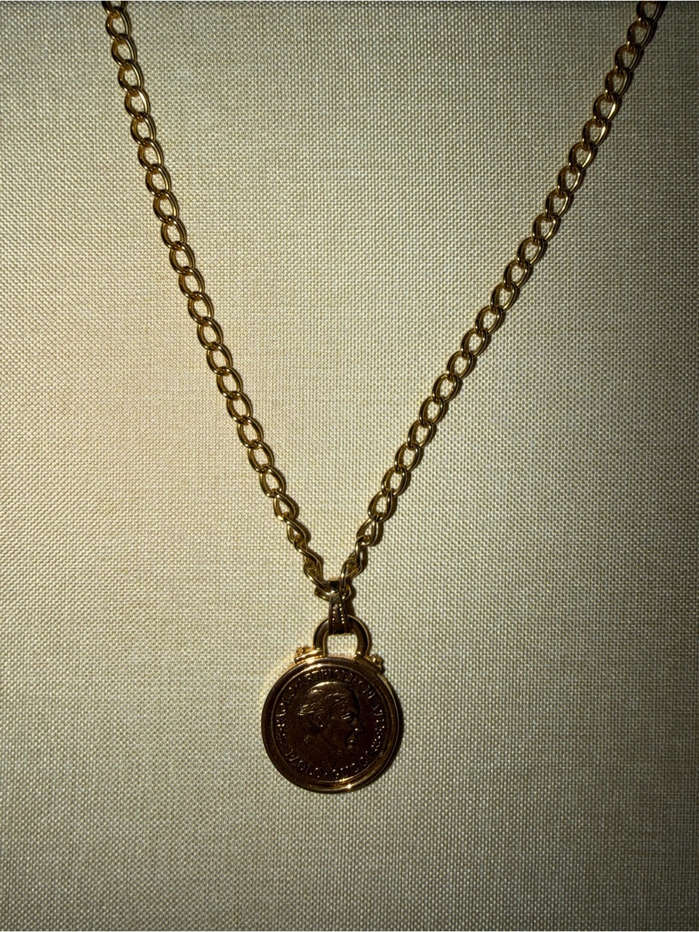 RARE Vintage Paolo Gucci Pendant Necklace - Picture 7 of 10